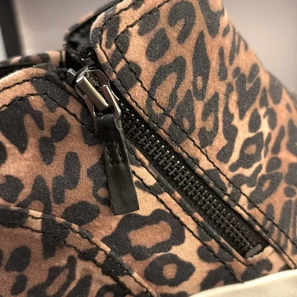 NIB [Naturalizer] Miranda Cheetah High Top Zipper Flat Sneakers Women’s Sz 7.5 - Picture 4 of 11